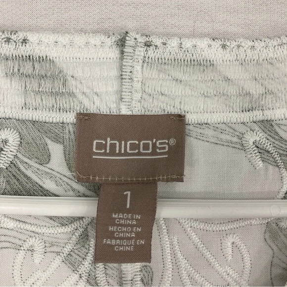 Chico's Floral Lace Detail Soft Stretch Round Neck Top Medium - Picture 2 of 10